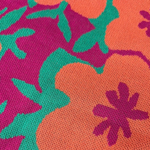 Floral Short Sleeve Sweater - Picture 6 of 8